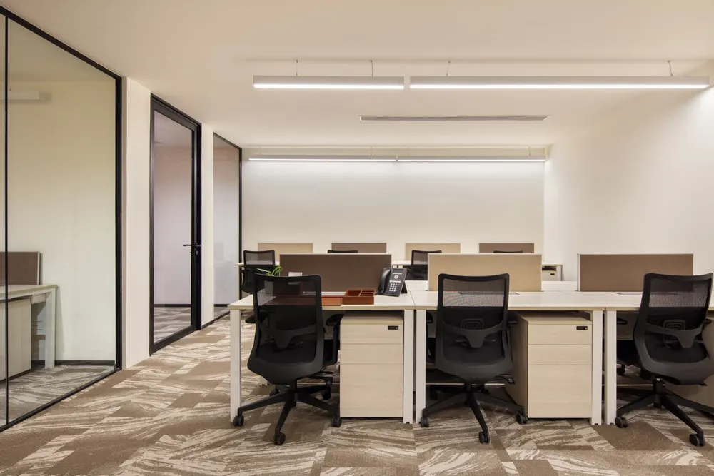 Desk – Corporatedge