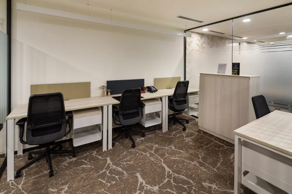 Desk – Corporatedge