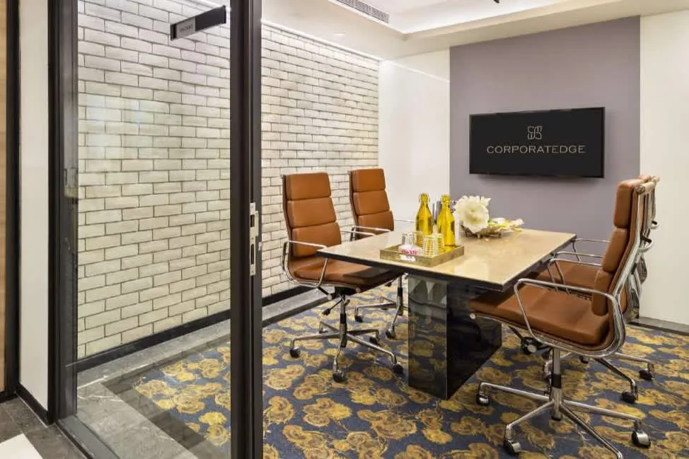 4 Seater Meeting Room