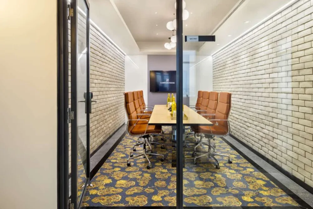 8 Seater Meeting Room