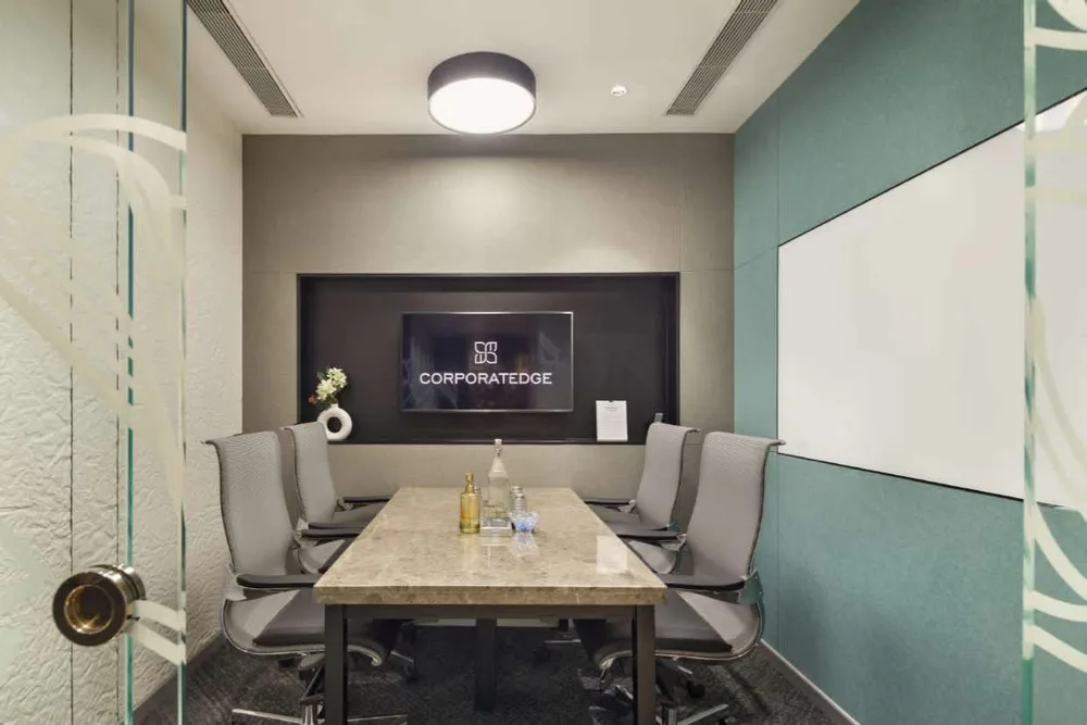 4 Seater Meeting Room