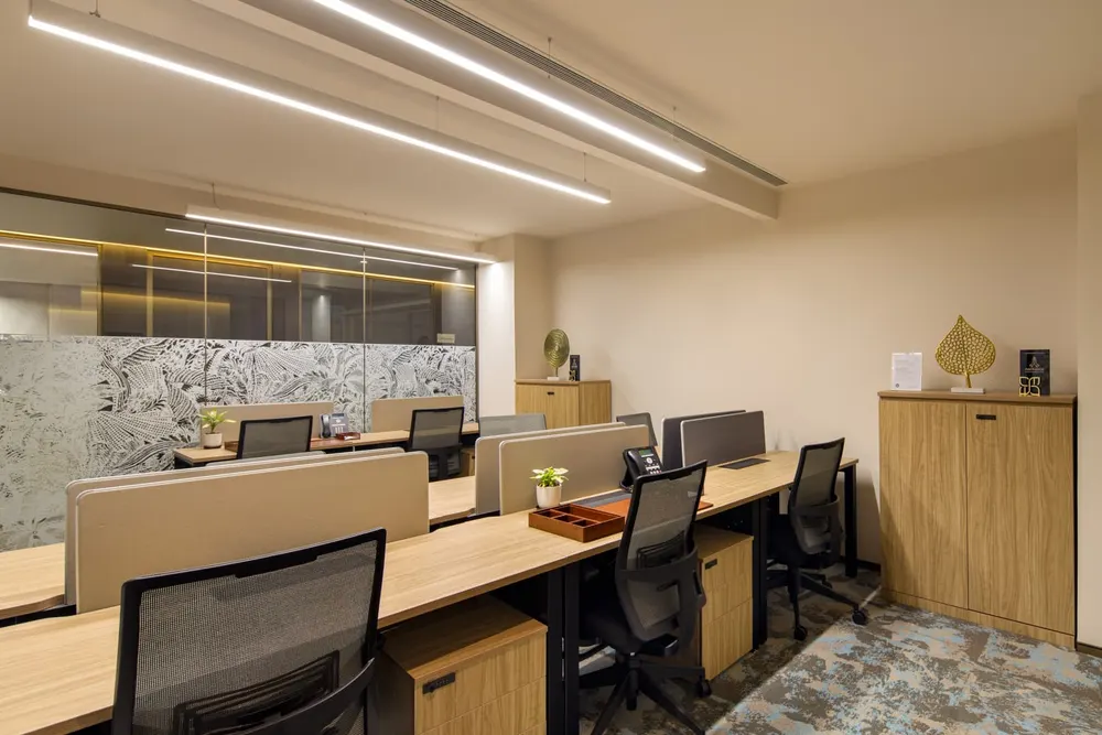 Desk – CorporatEdge