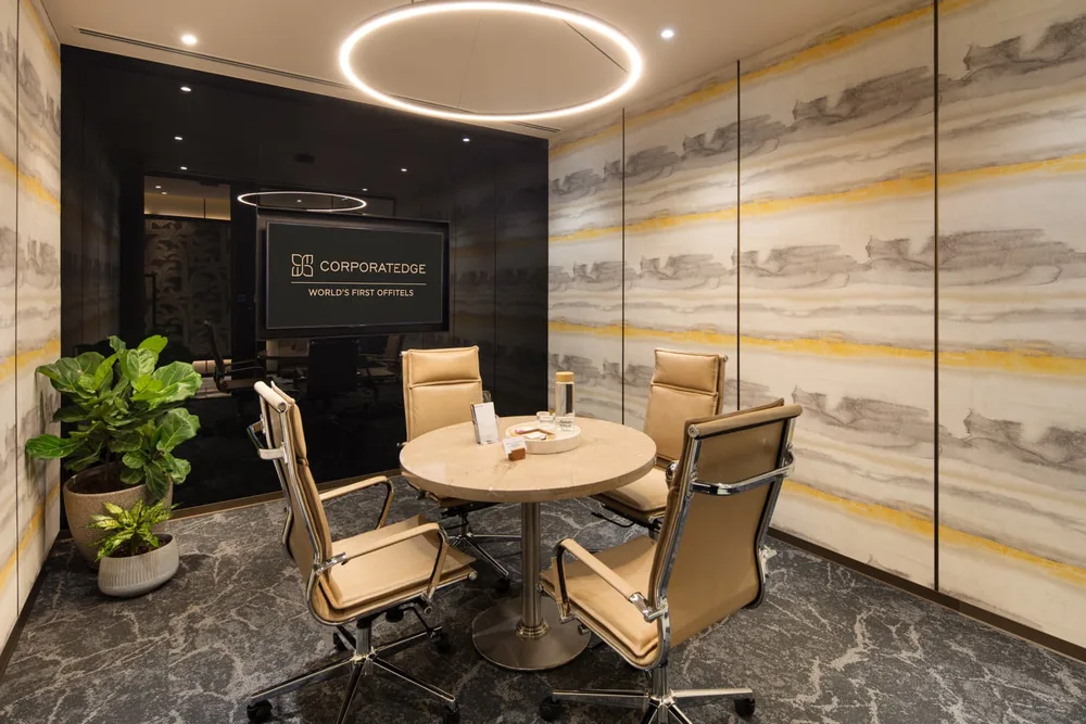 4 Seater Meeting Room