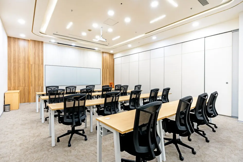 20 Seater Meeting Room