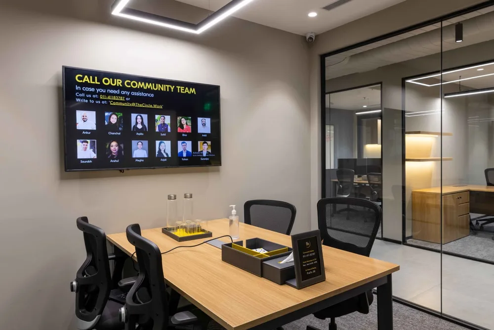 4 Seater Meeting Room