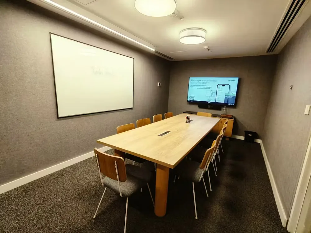 10 Seater Meeting Room