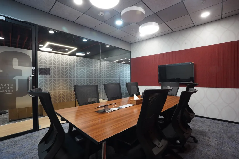 8 Seater Meeting Room