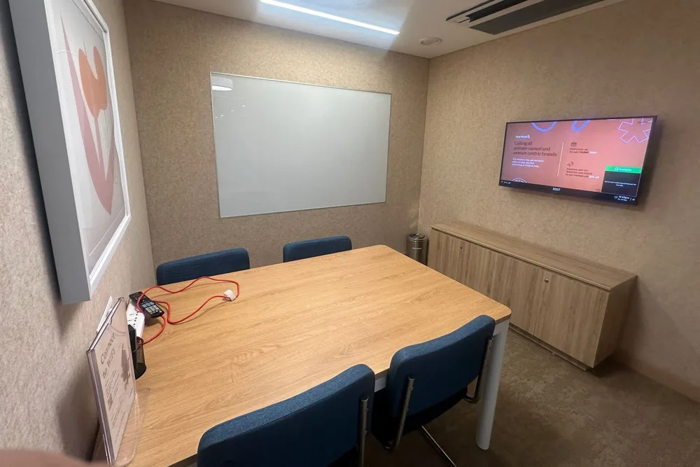 4 Seater Meeting Room