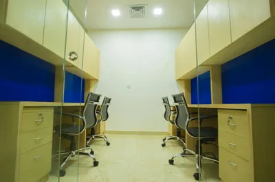 Private Cabin 4 -seater