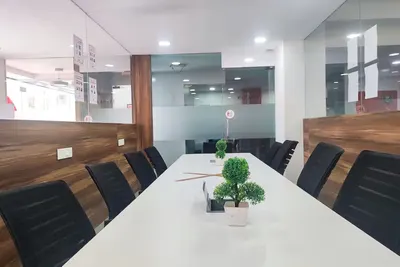 Oyo Workflo Mayuransh Elanza - coworking space in Satellite, Ahmedabad