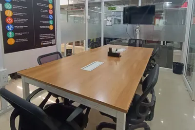 6 Seater Meeting Room