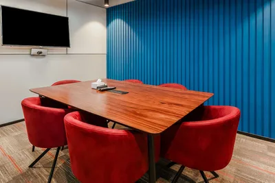6 Seater Meeting Room