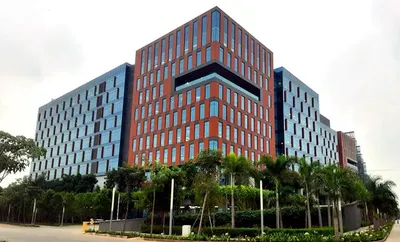 Whole-floor lease