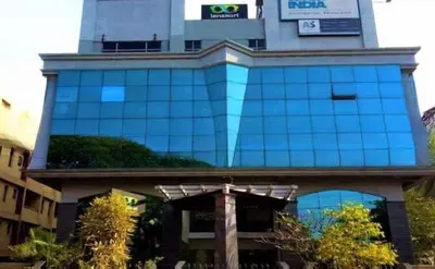 Whole-floor lease