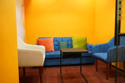 5 Seater Meeting Room