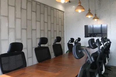 10 Seater Meeting Room