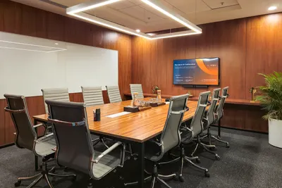 10 Seater Meeting Room
