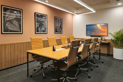8 Seater Meeting Room