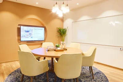 6 Seater Meeting Room