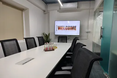 10 Seater Meeting Room