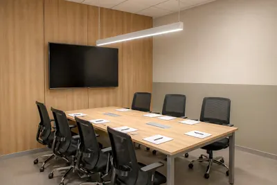 9 Seater Meeting Room
