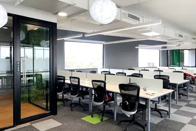 Ready-to-move office