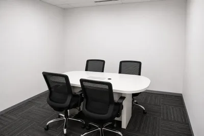 4 Seater Meeting Room