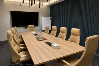 10 Seater Meeting Room
