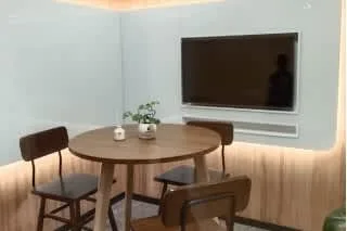3 Seater Meeting Room