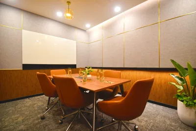 6 Seater Meeting Room