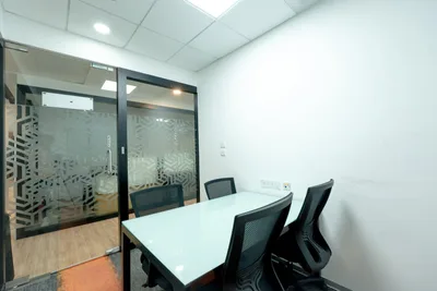4 Seater Meeting Room