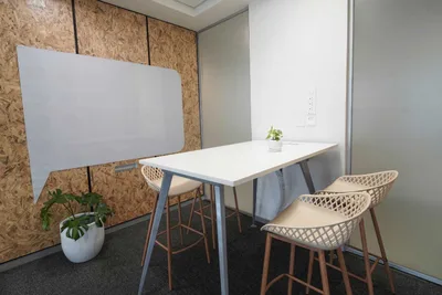 3 Seater Meeting Room