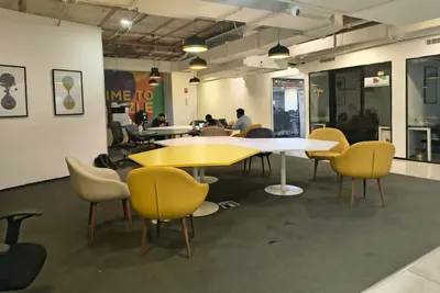 Desk – Innov8