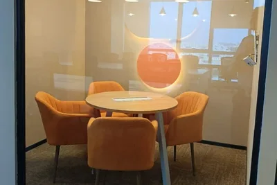 4 Seater Meeting Room