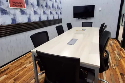 8 Seater Meeting Room