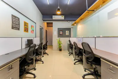 Plug n Play Co-Working Space