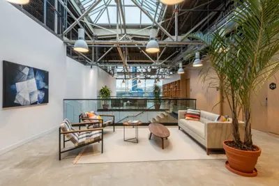Regus BL Commerce