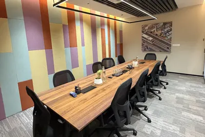 10 Seater Meeting Room interior