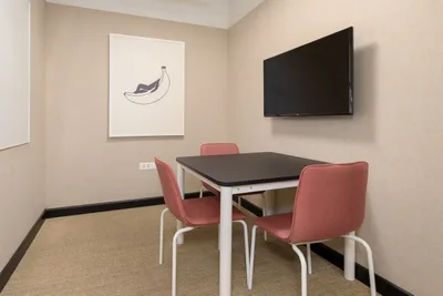 3 Seater Meeting Room
