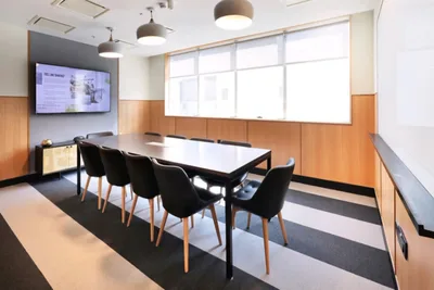 10 Seater Meeting Room