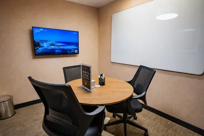 3 Seater Meeting Room