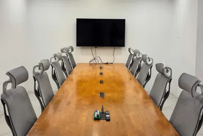 12 Seater Meeting Room
