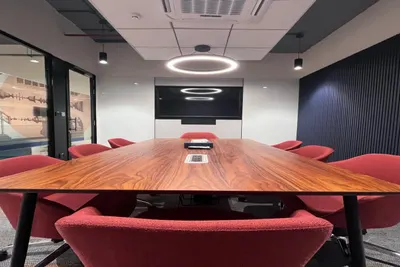 8 Seater Meeting Room