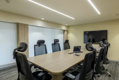 8 Seater Meeting Room