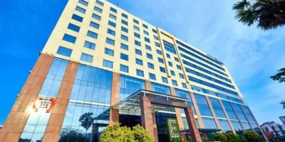 Whole-floor lease