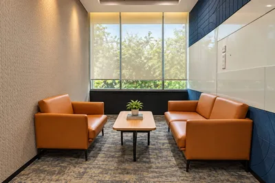 4 Seater Meeting Room