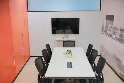 8 Seater Meeting Room