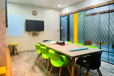 8 Seater Meeting Room