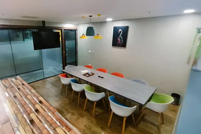 10 Seater Meeting Room