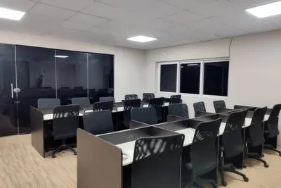 Pelsseyon  - shared office space for rent